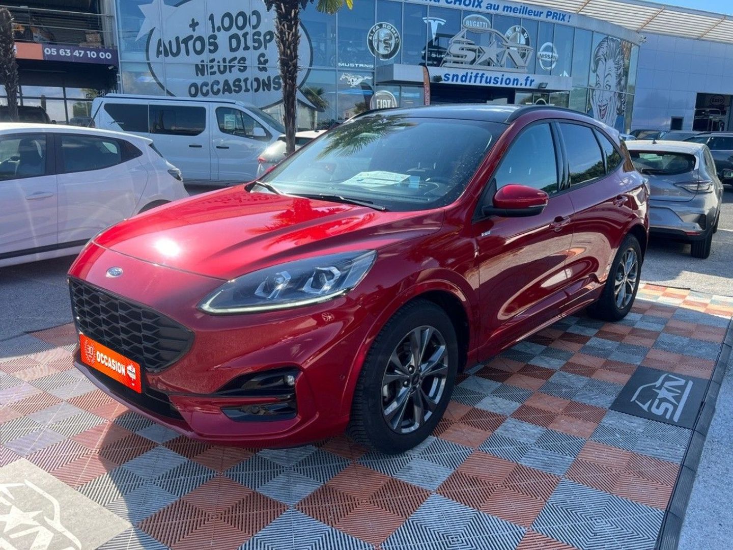 FORD KUGA 2.0 TDCI 120 ST LINE X BVA Toit GPS Caméra Hayon Pack Hiver Attelage