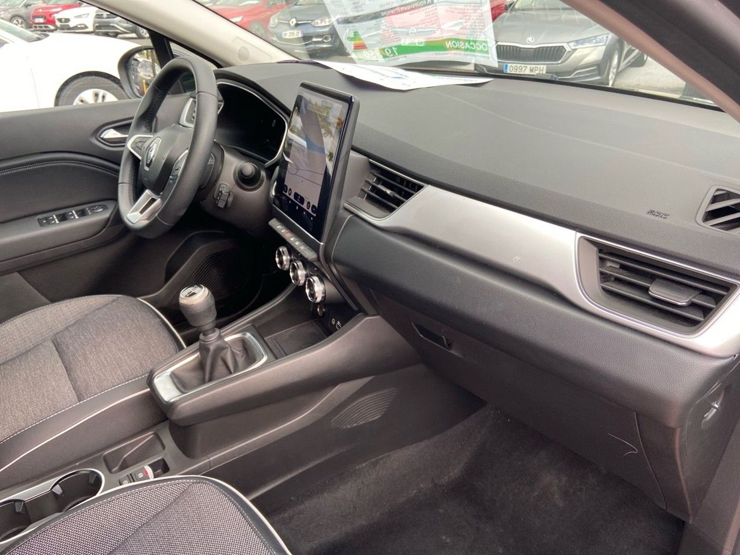RENAULT CAPTUR - TCe 90 BV6 TECHNO GPS 9.3" Caméra 360° Barres de Toit