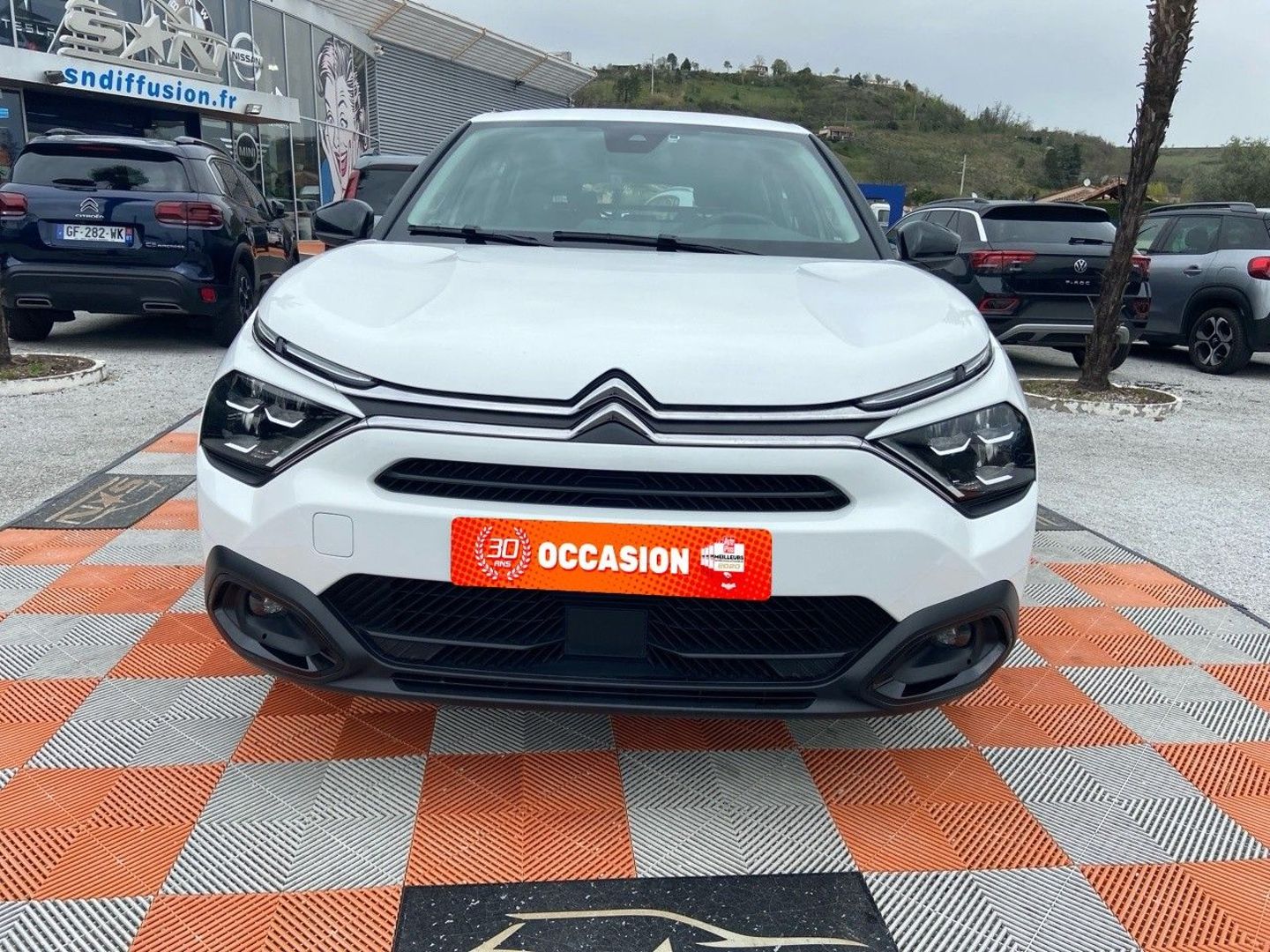 CITROEN C4 - BlueHDi 130 EAT8 FEEL PACK GPS Caméra JA 18"