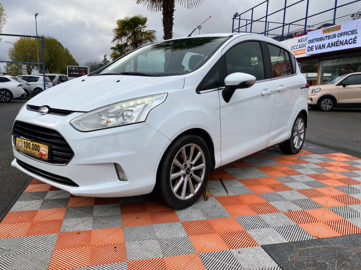 FORD B-MAX 1.2 90 TITANIUM Radar JA 16" Bluetooth 1°Main