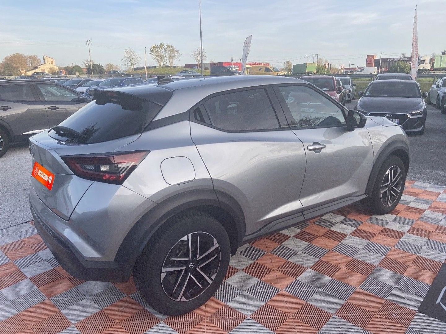 NISSAN JUKE - 1.0 DIGT 114 DCT TEKNA GPS Caméra 360° Pack Hiver