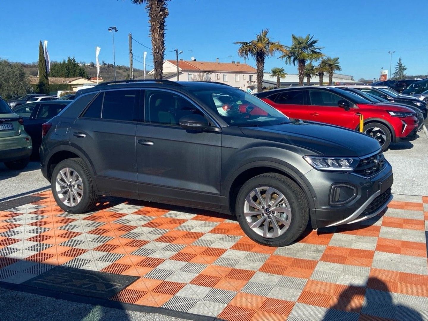 VOLKSWAGEN T-ROC - 2.0 TDI 150 DSG7 VW EDITION Export JA 17" Caméra