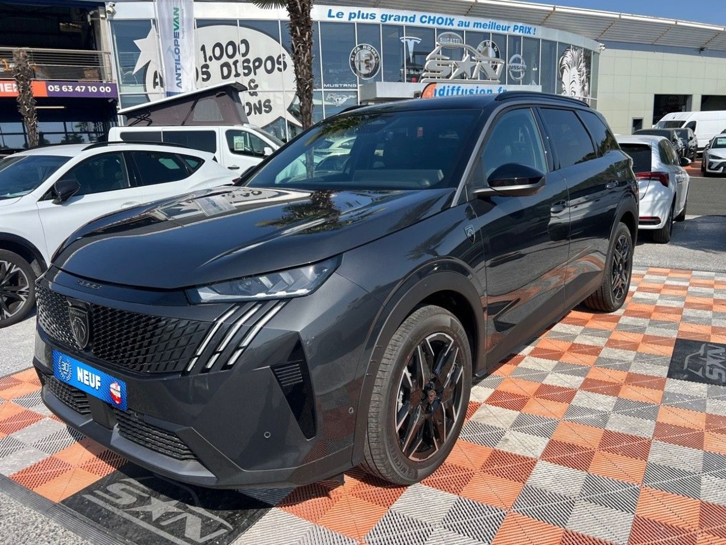 PEUGEOT 5008 - Hybrid 145 e-DCS6 GT Pack 360° Vision & Drive Assist Plus