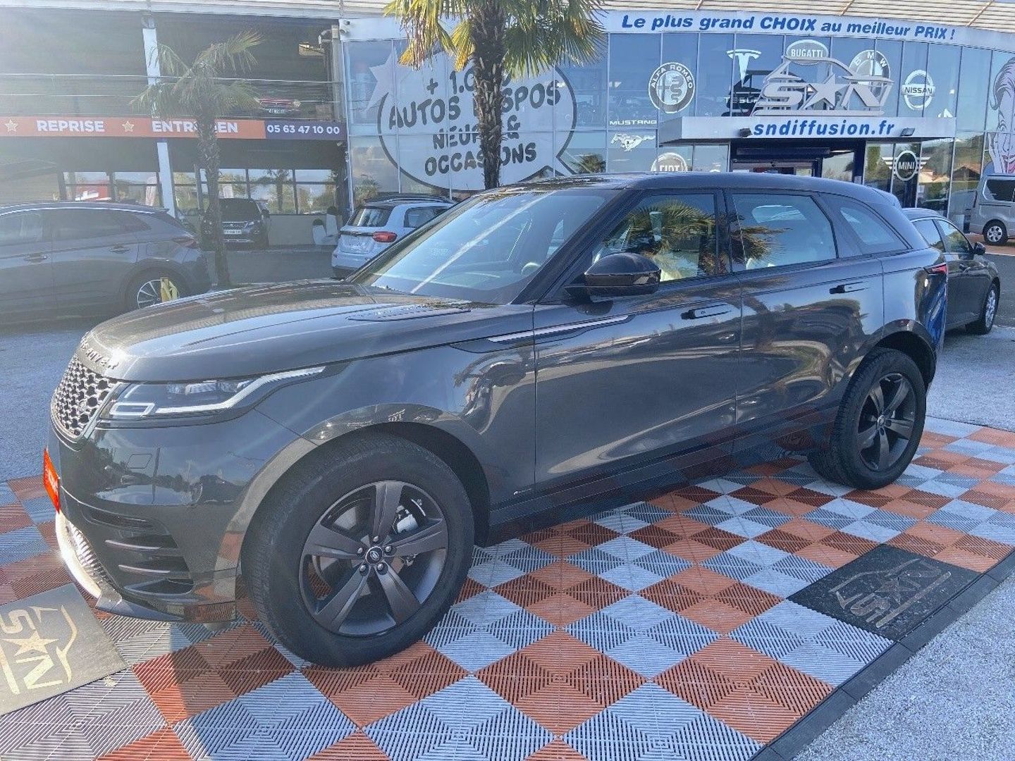 LAND ROVER VELAR D240 HSE R-DYNAMIC - D240 HSE