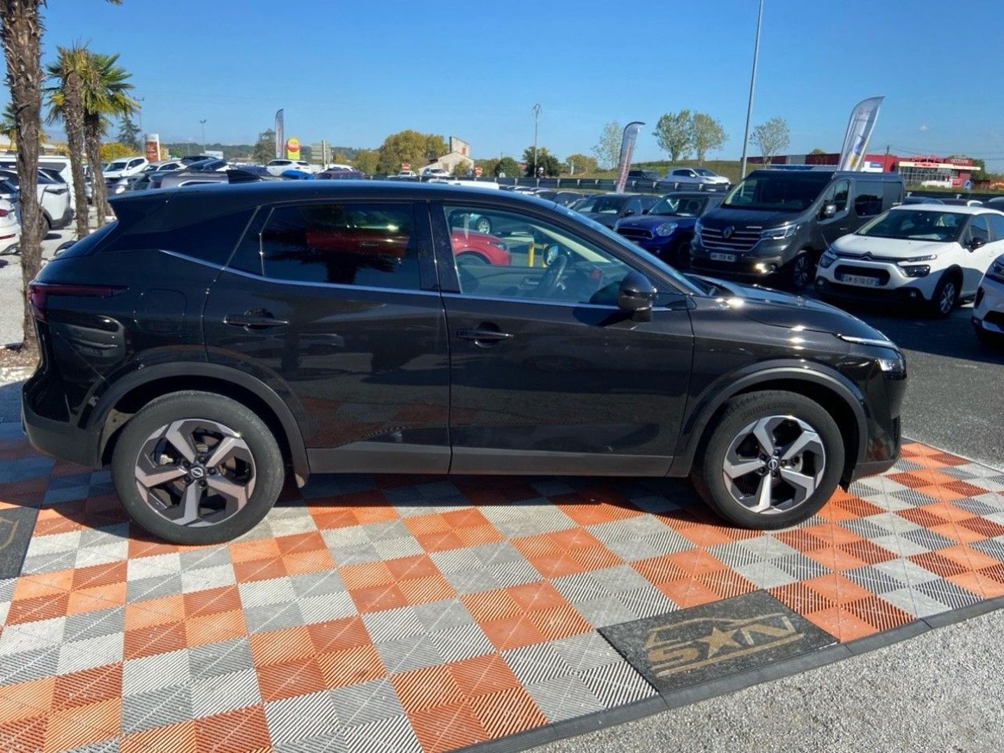 NISSAN QASHQAI - Mild Hybrid 158 X-TRONIC N-CONNECTA Hayon GPS Caméra 360° Pack Hiver