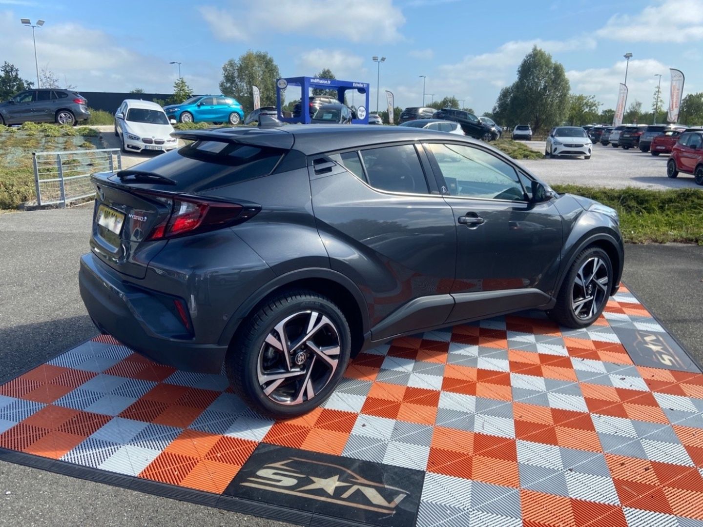 TOYOTA C-HR - 2.0 Hybrid 184 e-CVT TEAM GPS Caméra JA 18"