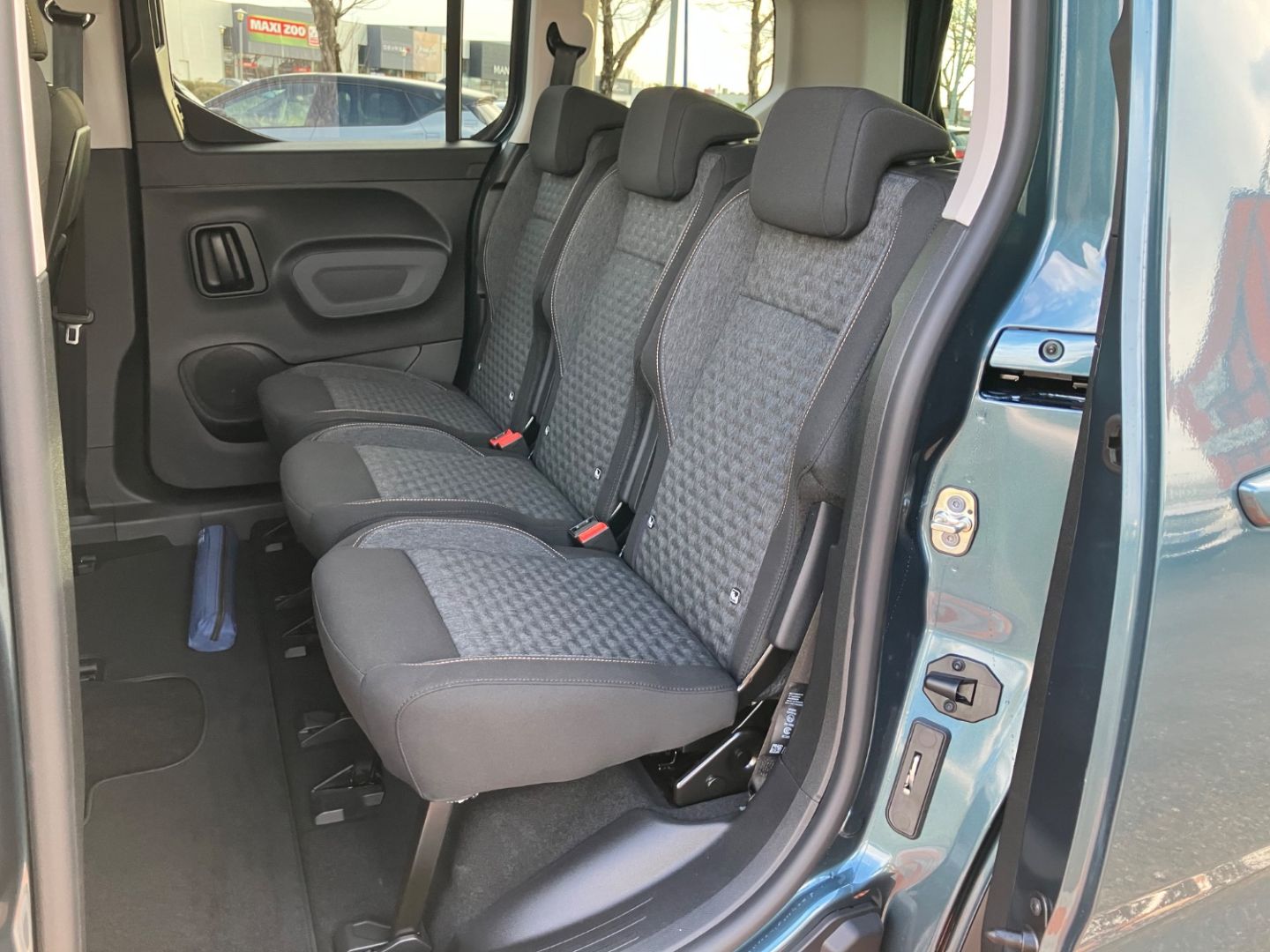 PEUGEOT RIFTER - BlueHDi 130 EAT8 GT Pack Connect