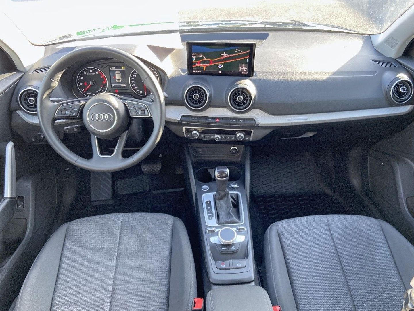 AUDI Q2 - 35 TFSI 150 S-TRONIC S-LINE Ext GPS Caméra Hayon Keyless
