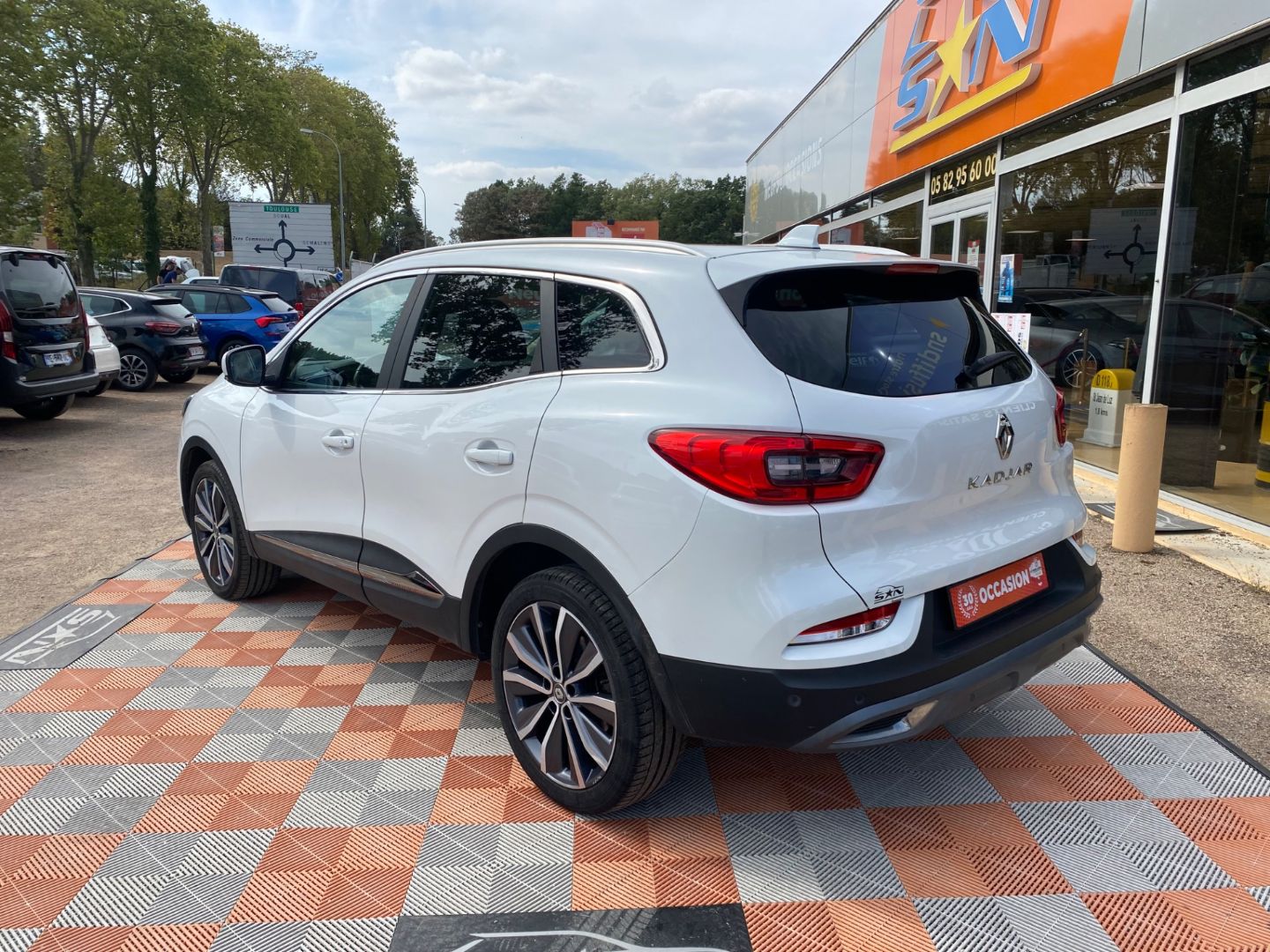 RENAULT KADJAR - BlueDCi 115 BV6 INTENS TOIT PANO