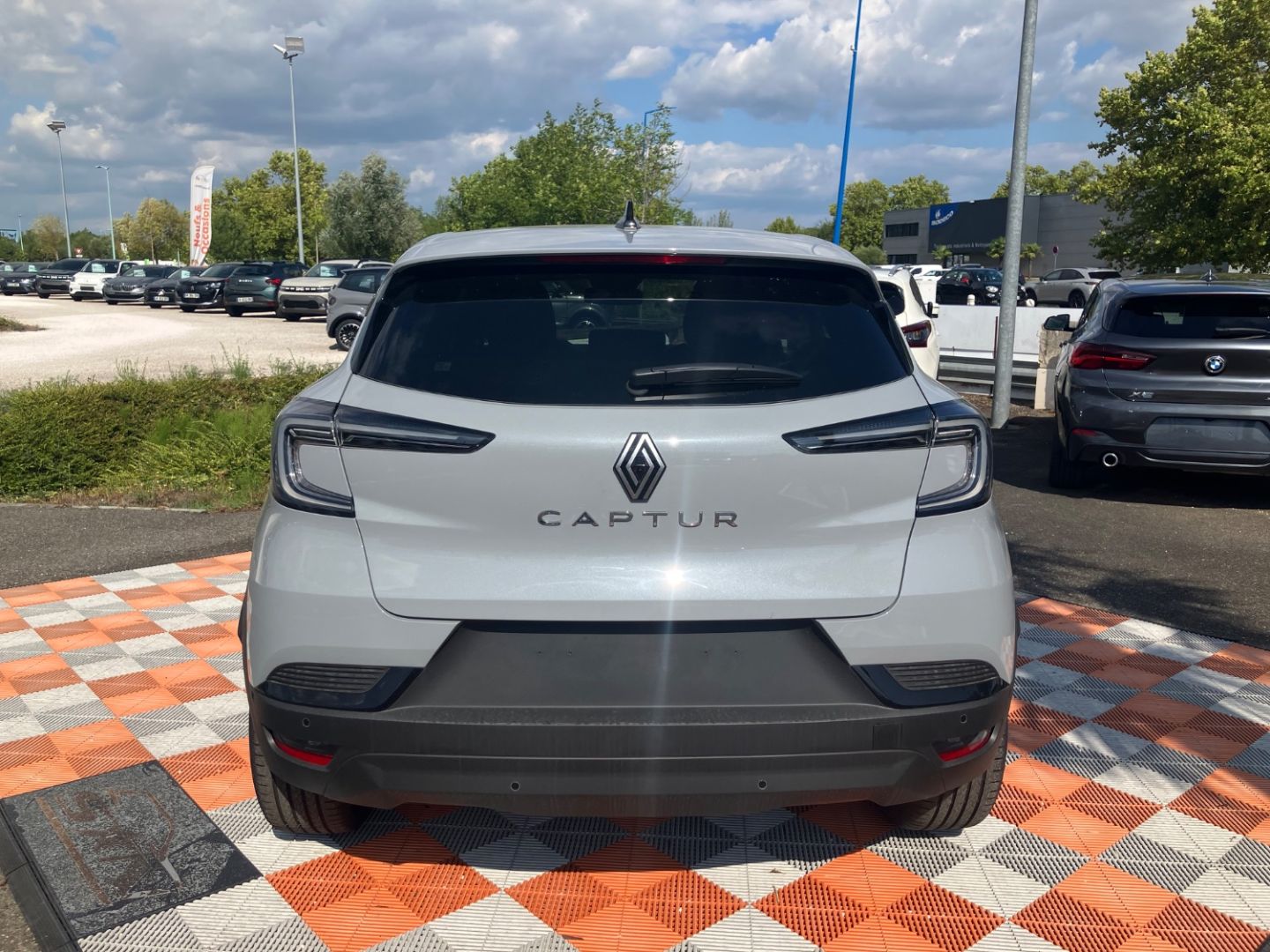 RENAULT CAPTUR - Mild Hybrid 140 BV6 TECHNO GPS Caméra JA 18"