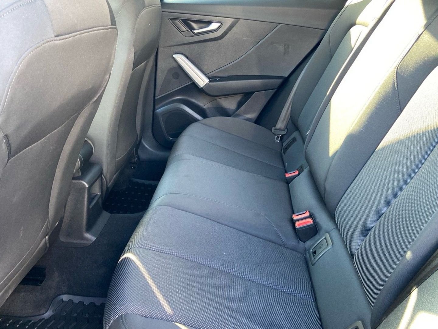 AUDI Q2 - 35 TFSI 150 S-TRONIC S LINE Ext GPS Caméra Hayon Keyless