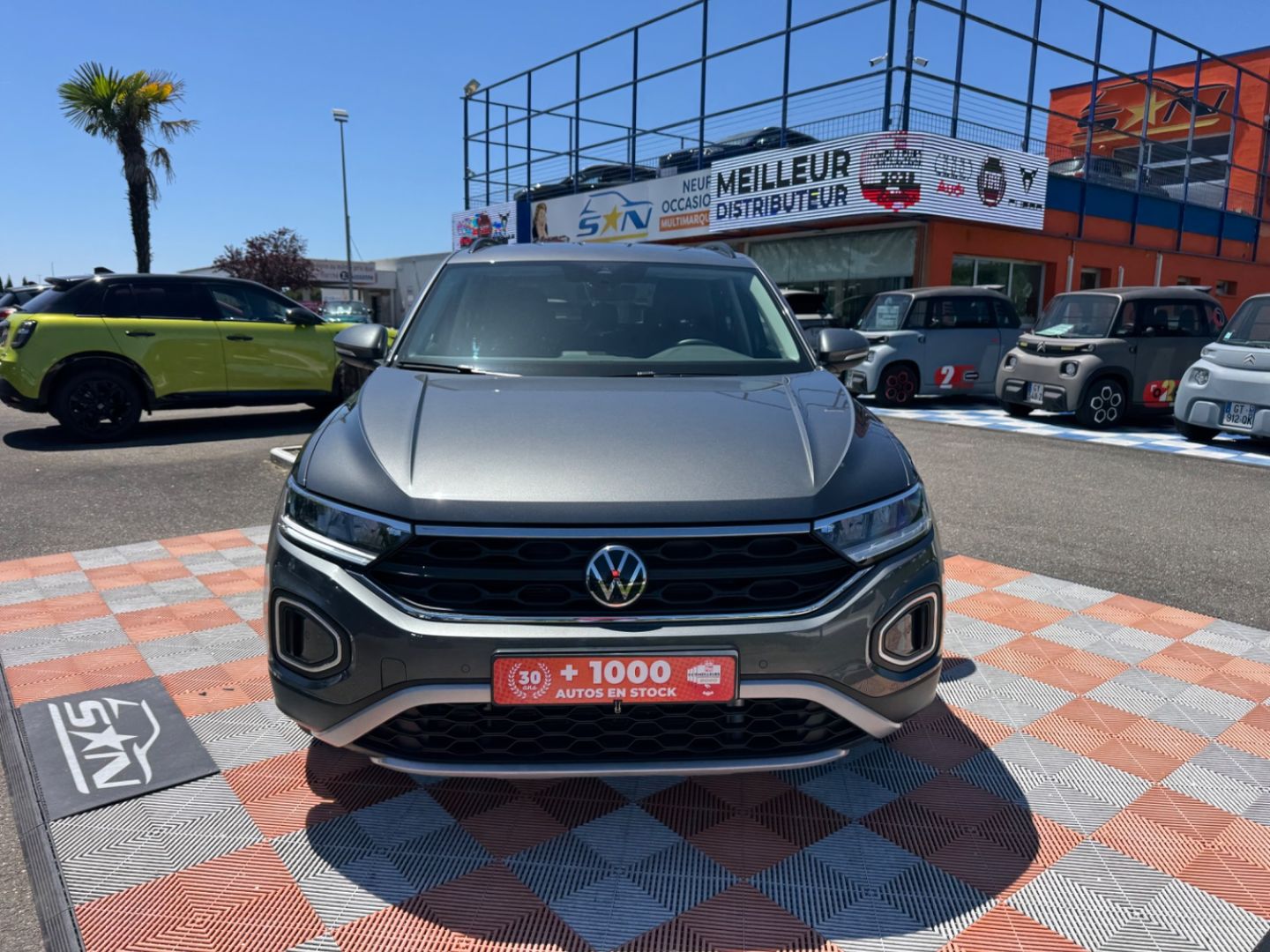 VOLKSWAGEN T-ROC - 1.5 TSI 150 DSG7 LIFE PLUS Cockpit Caméra JA 17" Barres