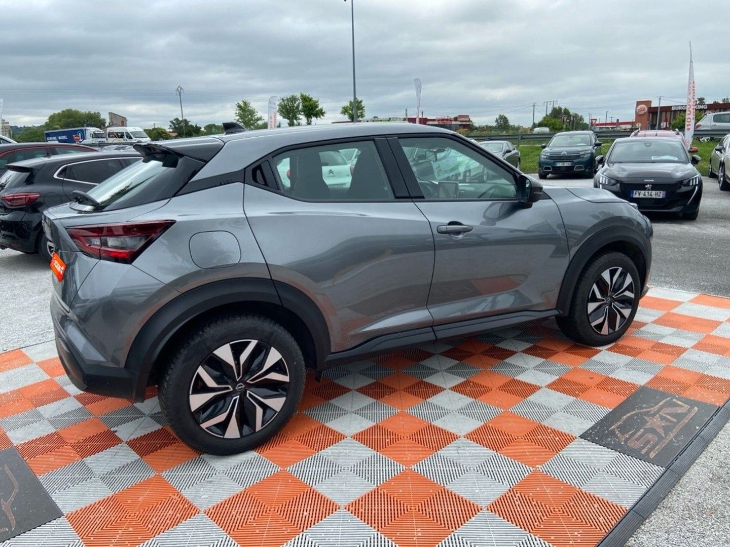 NISSAN JUKE - 1.0 DIG-T 114 DCT-7 BUSINESS EDITION GPS Caméra