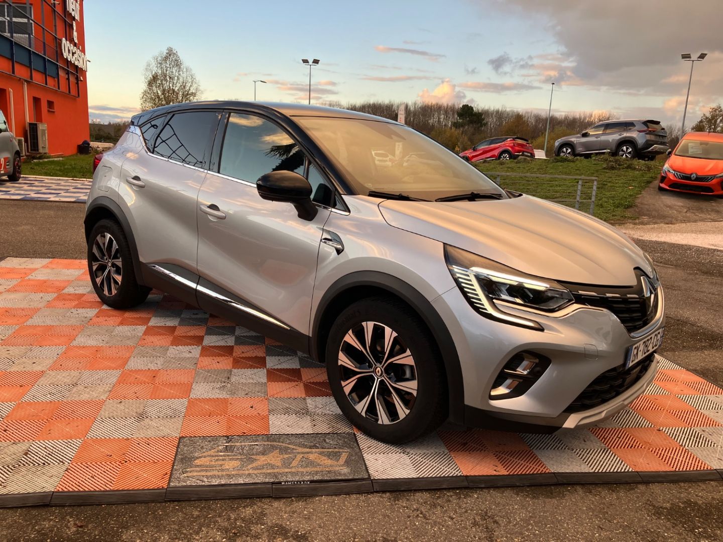 RENAULT CAPTUR - TCe 90 BV6 TECHNO GPS 9.3" Caméra