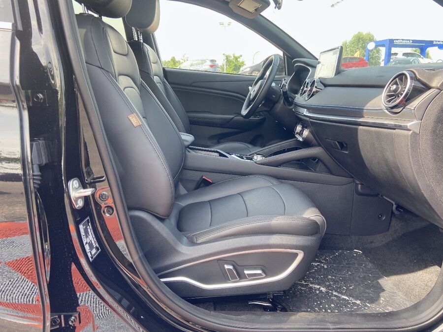 SERES 3 - LUXE 120kW (163ch) Toit Pano Ouvrant GPS Caméra 360