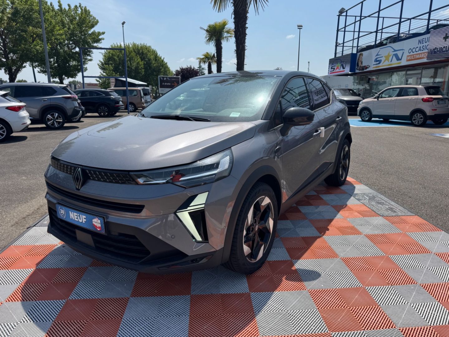 RENAULT CAPTUR - ECO-G 100 BV6 TECHNO GPS Caméra JA 18"