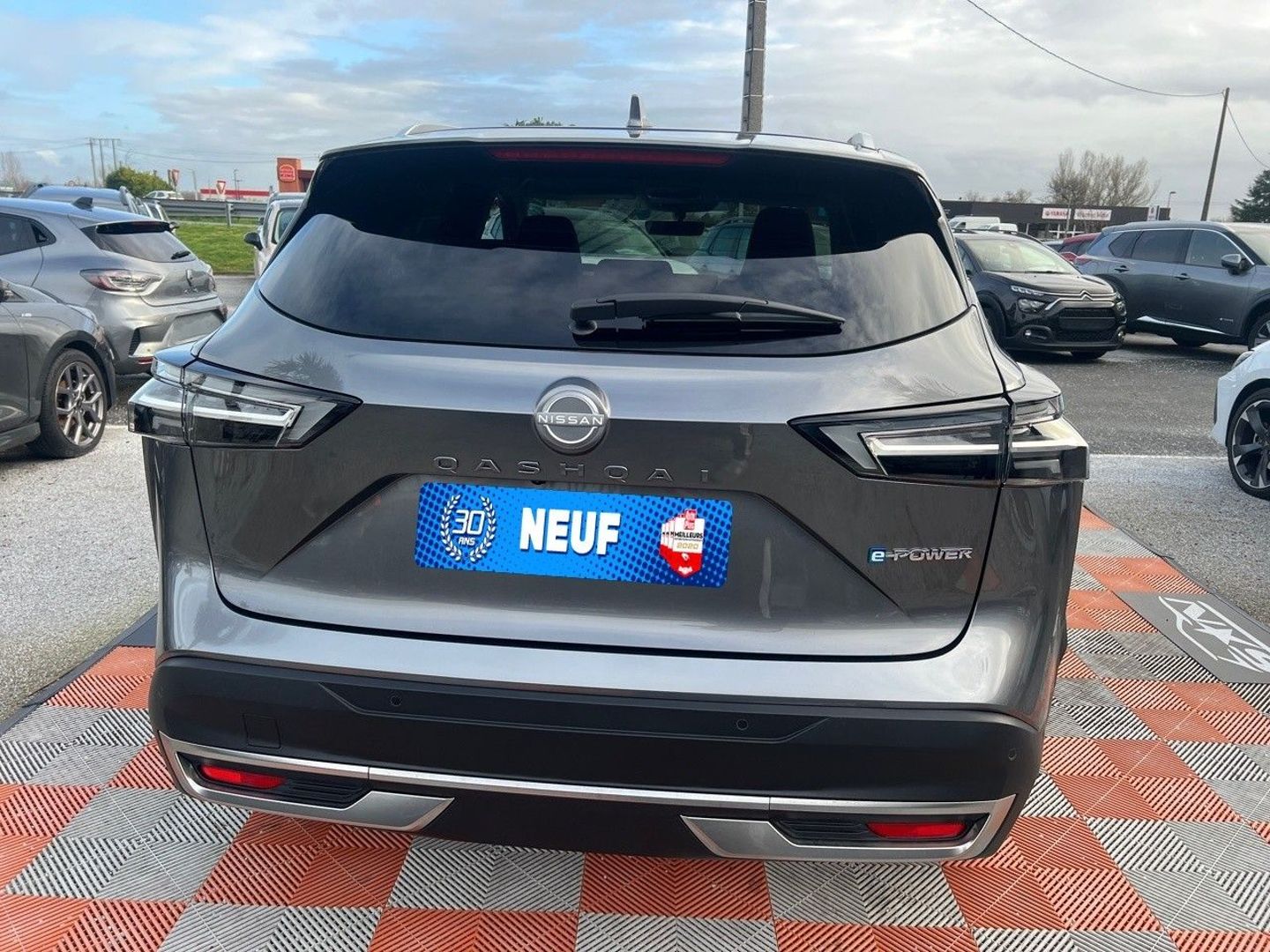 NISSAN QASHQAI - NEW E -POWER 205 N-CONNECTA Hayon Barres LEDS