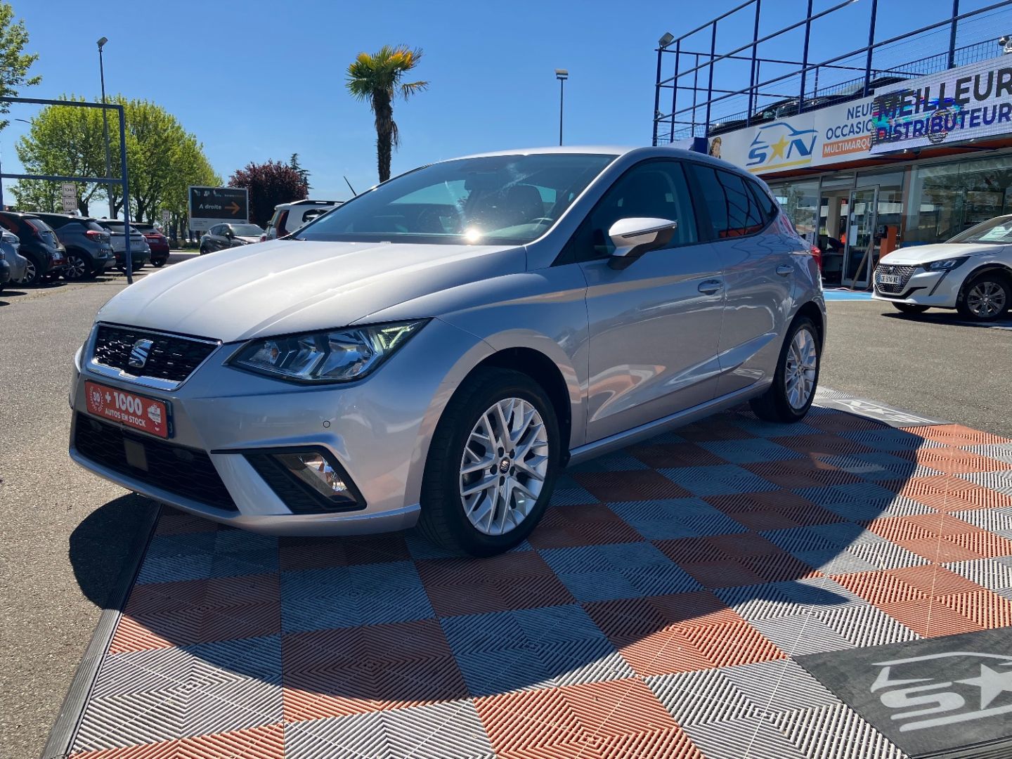 SEAT IBIZA 1.6 TDI 95 URBAN GPS JA 16" Radars Vitres AR Surteintées 1°Main