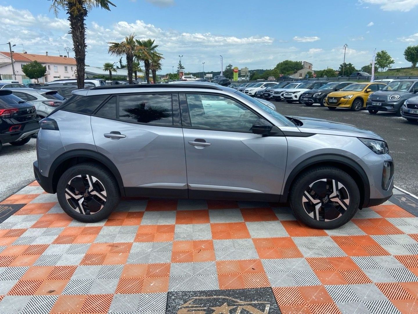 PEUGEOT 2008 - II (2) 1.2 Hybrid 145 ALLURE PACK VISION & NAVIGATION & ACCES