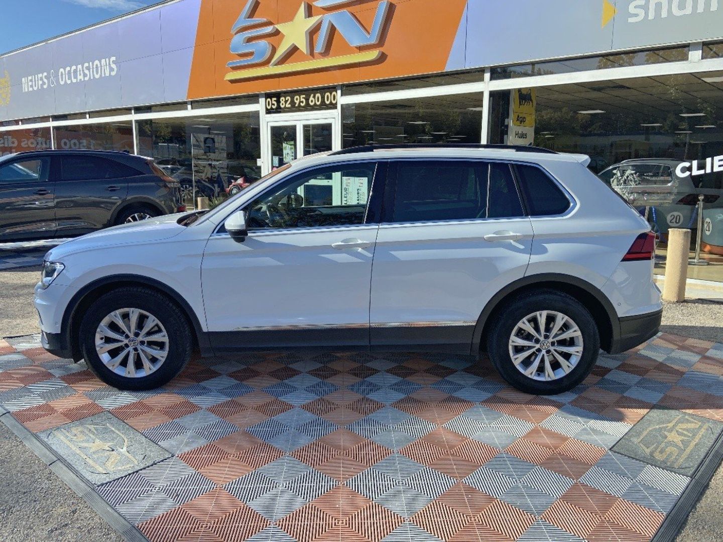 VOLKSWAGEN TIGUAN - 2.0 TDI 115 BV6 CONFORTLINE BUSINESS