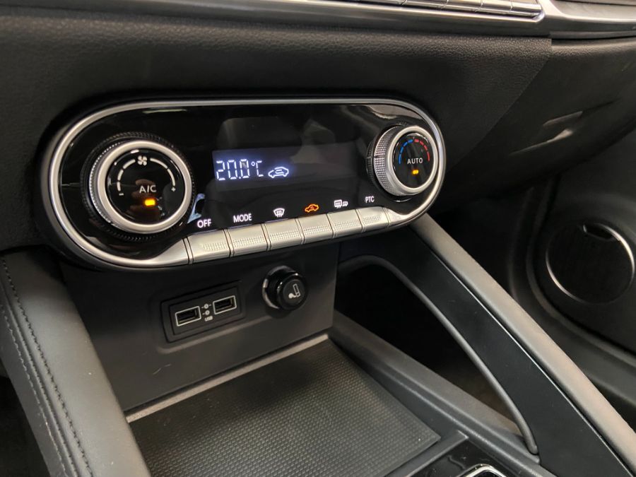 SERES 3 - LUXE 120kW (163ch) Toit Pano Ouvrant GPS Caméra 360