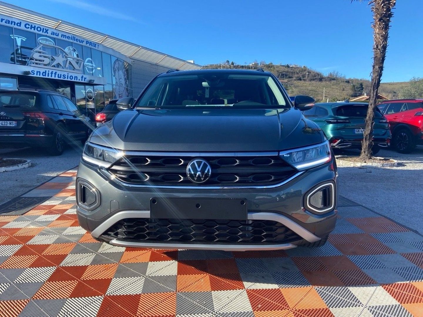 VOLKSWAGEN T-ROC - 2.0 TDI 150 DSG7 VW EDITION Export JA 17" Caméra