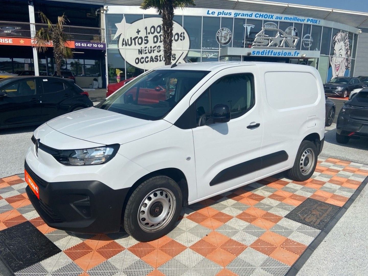 CITROEN BERLINGO FOURGON NEW BlueHDi 100 BV6 1000 kg GPS Caméra Pte Lat. Kit Bois 3 PL