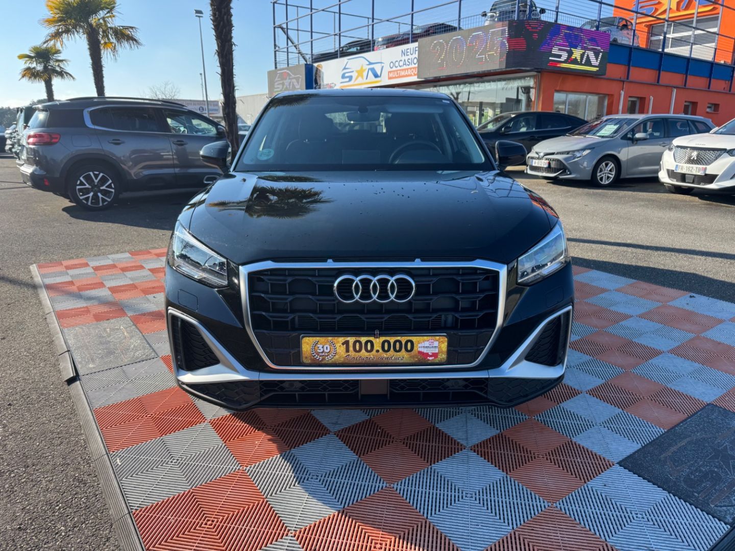 AUDI Q2 - 30 TDI 116 S LINE Ext GPS Caméra Hayon Keyless JA 18"