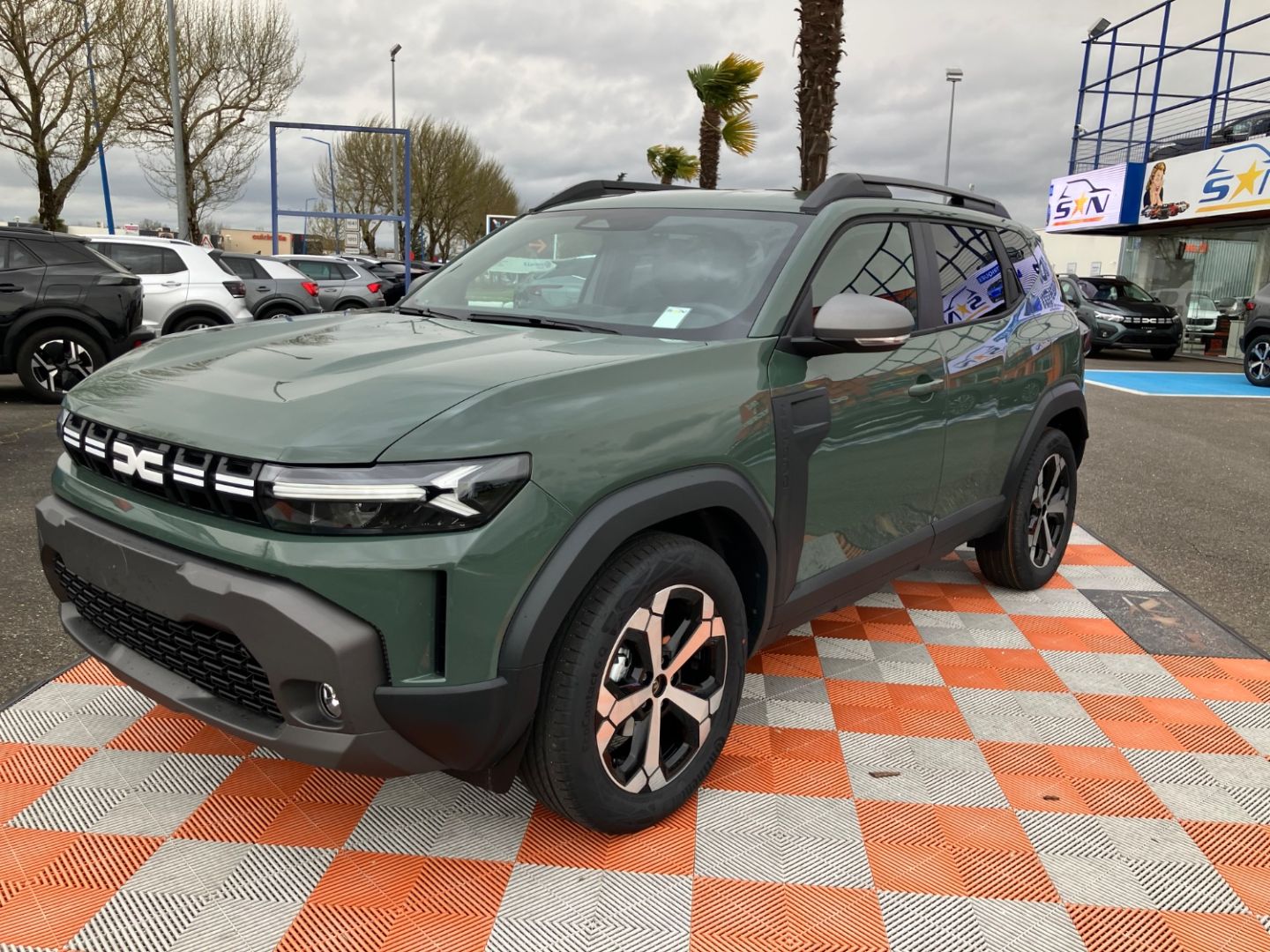 DACIA DUSTER - ECO-G 120 AUTO 4X2 JOURNEY Pack City et Cold+