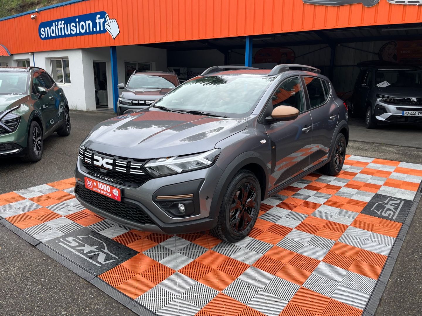 DACIA SANDERO - ECO-G 100 BV6 STEPWAY EXTREME + GPS Caméra JA 16"