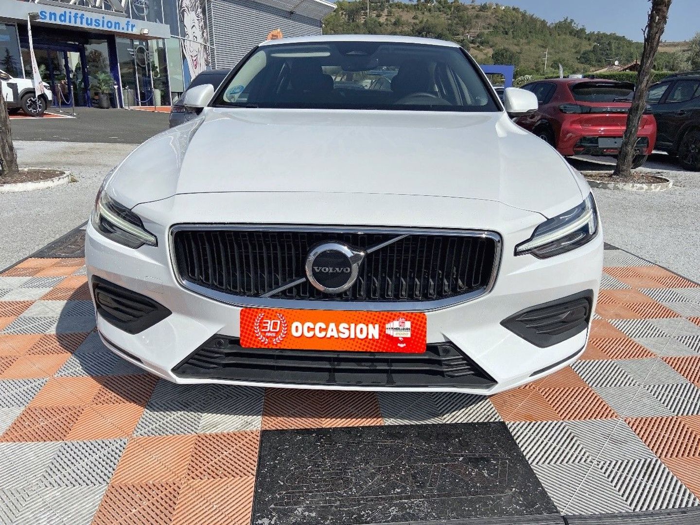 VOLVO S60 - B4 197 MHEV BVA CORE + GPS Caméra