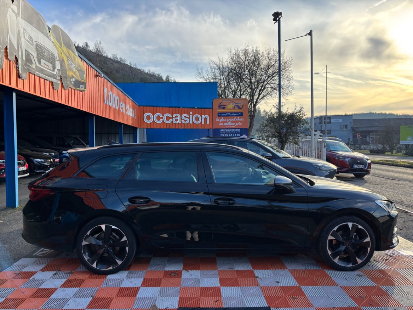 CUPRA LEON SPORTSTOURER - 1.5 e-TSI 150 mHEV DSG7 Toit Ouvrant Beats Audio Pack Drive L