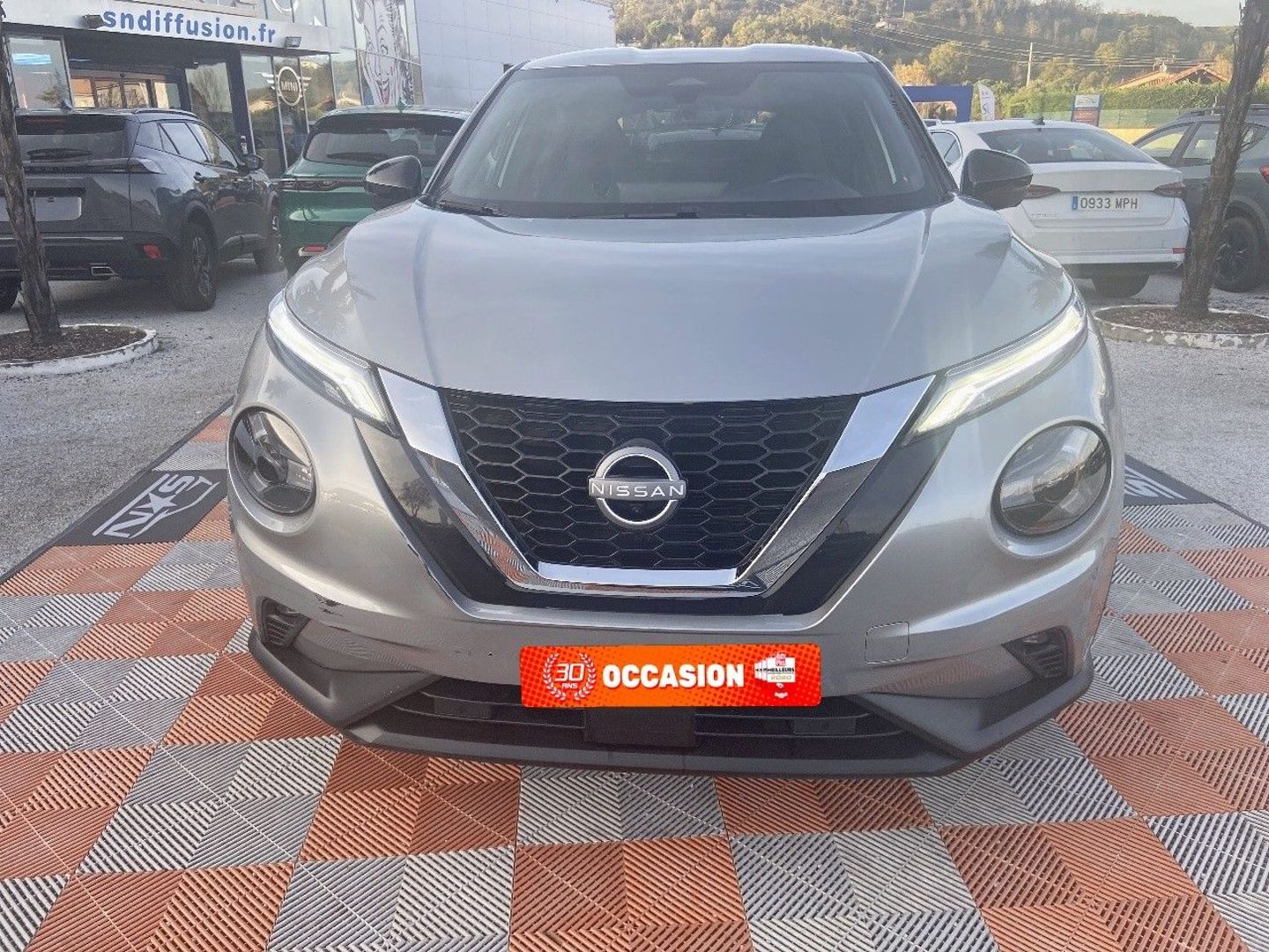 NISSAN JUKE - 1.0 DIGT 114 DCT TEKNA GPS Caméra 360° Pack Hiver