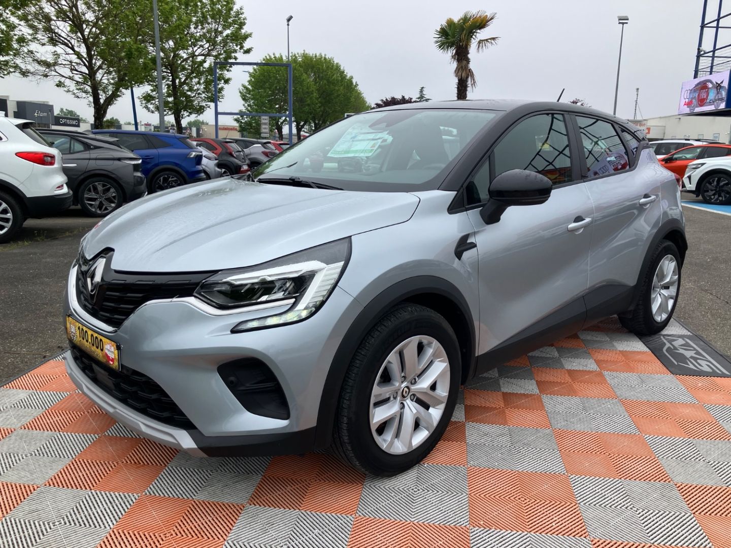 RENAULT CAPTUR - 1.6 E-TECH 145 BUSINESS GPS Caméra Clim Auto