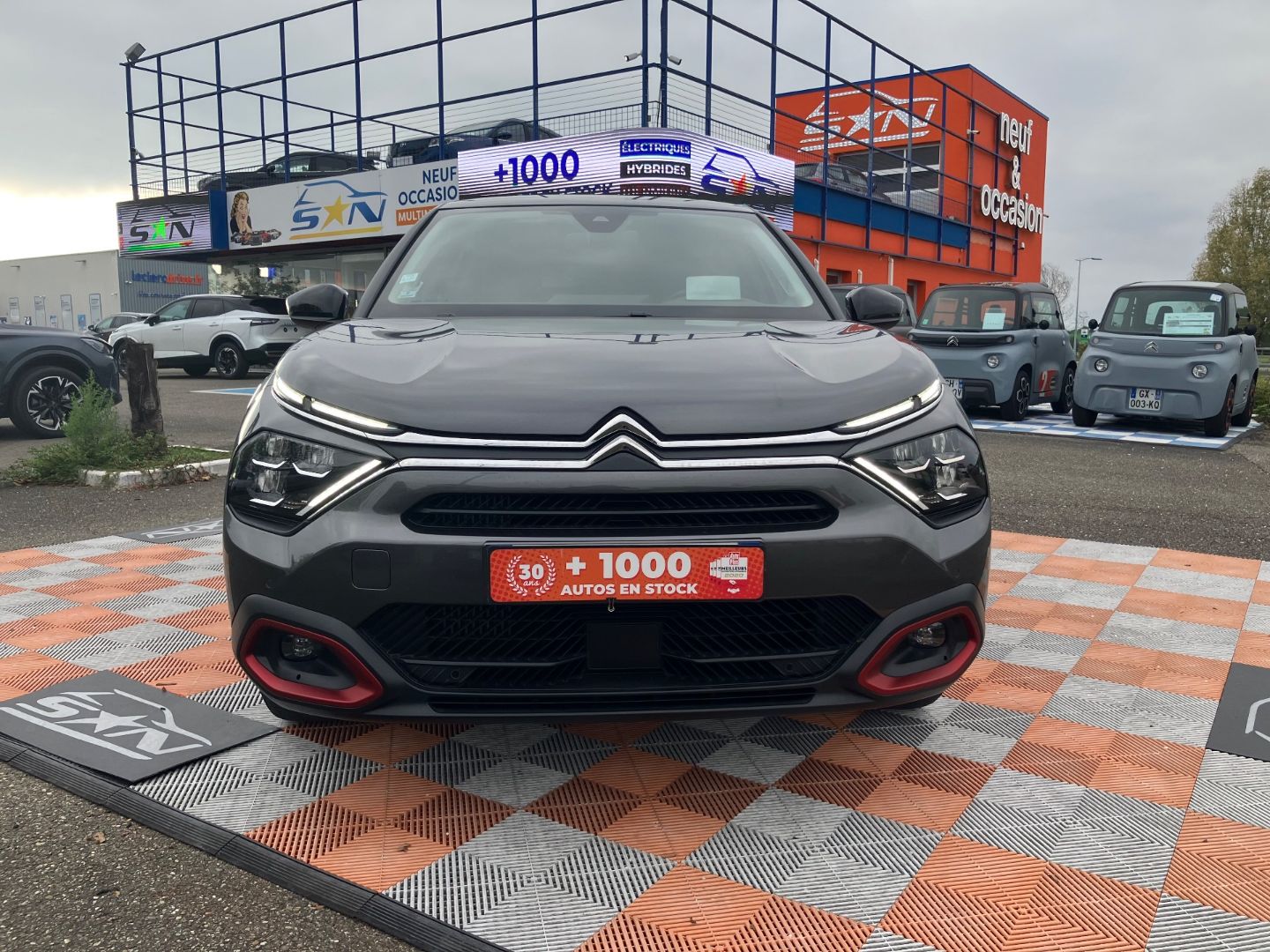 CITROEN C4 - PureTech 130 EAT8 SHINE PACK Attelage