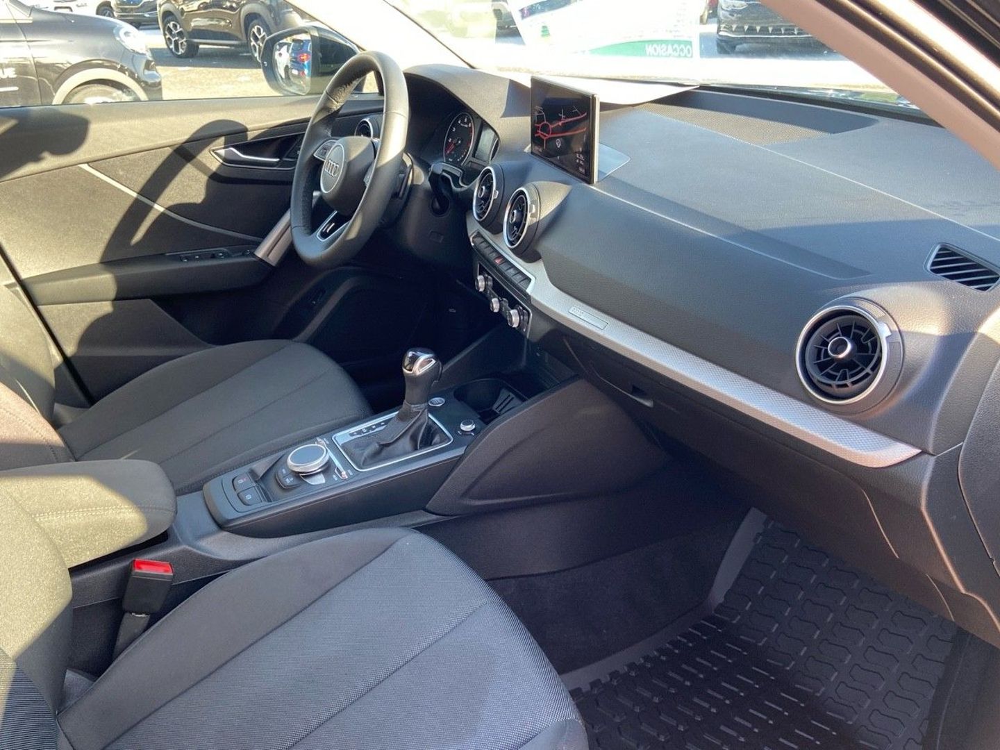 AUDI Q2 - 35 TFSI 150 S-TRONIC S-LINE Ext GPS Caméra Hayon Keyless