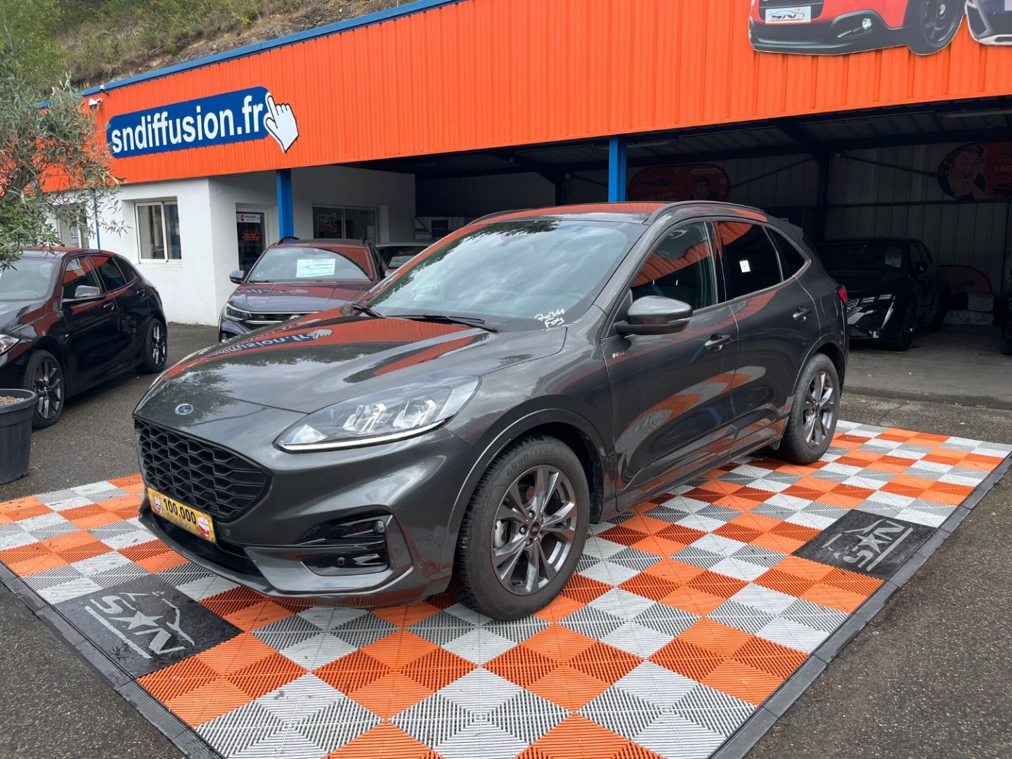 FORD KUGA - 2.0 TDCI 120 ST LINE POWERSHIFT GPS CAMÉRA HAYON PACK HIVER (2024)