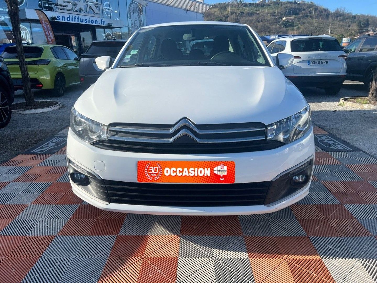 CITROEN C-ELYSEE - 1.2 VTi 12V 82 CONFORT Clim auto