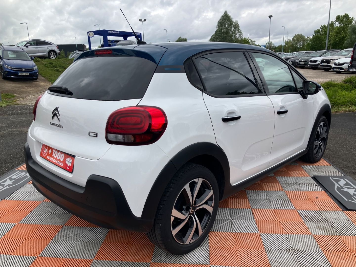 CITROEN C3 - PureTech 83 SHINE PACK GPS Caméra ADML
