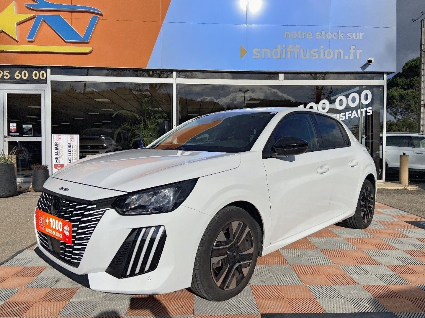 PEUGEOT 208 - 100 BV6 ALLURE Radars AV-AR Ecran 10"