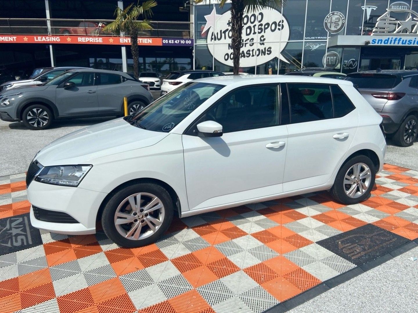 SKODA FABIA - 1.0 TSI 95 AMBITION Caméra JA 15"