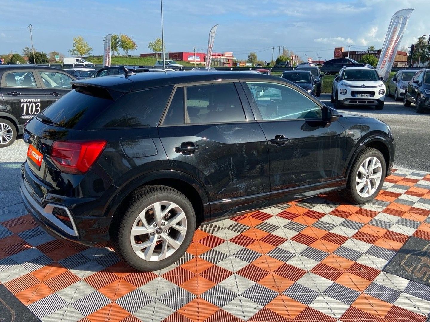 AUDI Q2 - 35 TFSI 150 S-TRONIC S-LINE Ext GPS Caméra Hayon Keyless