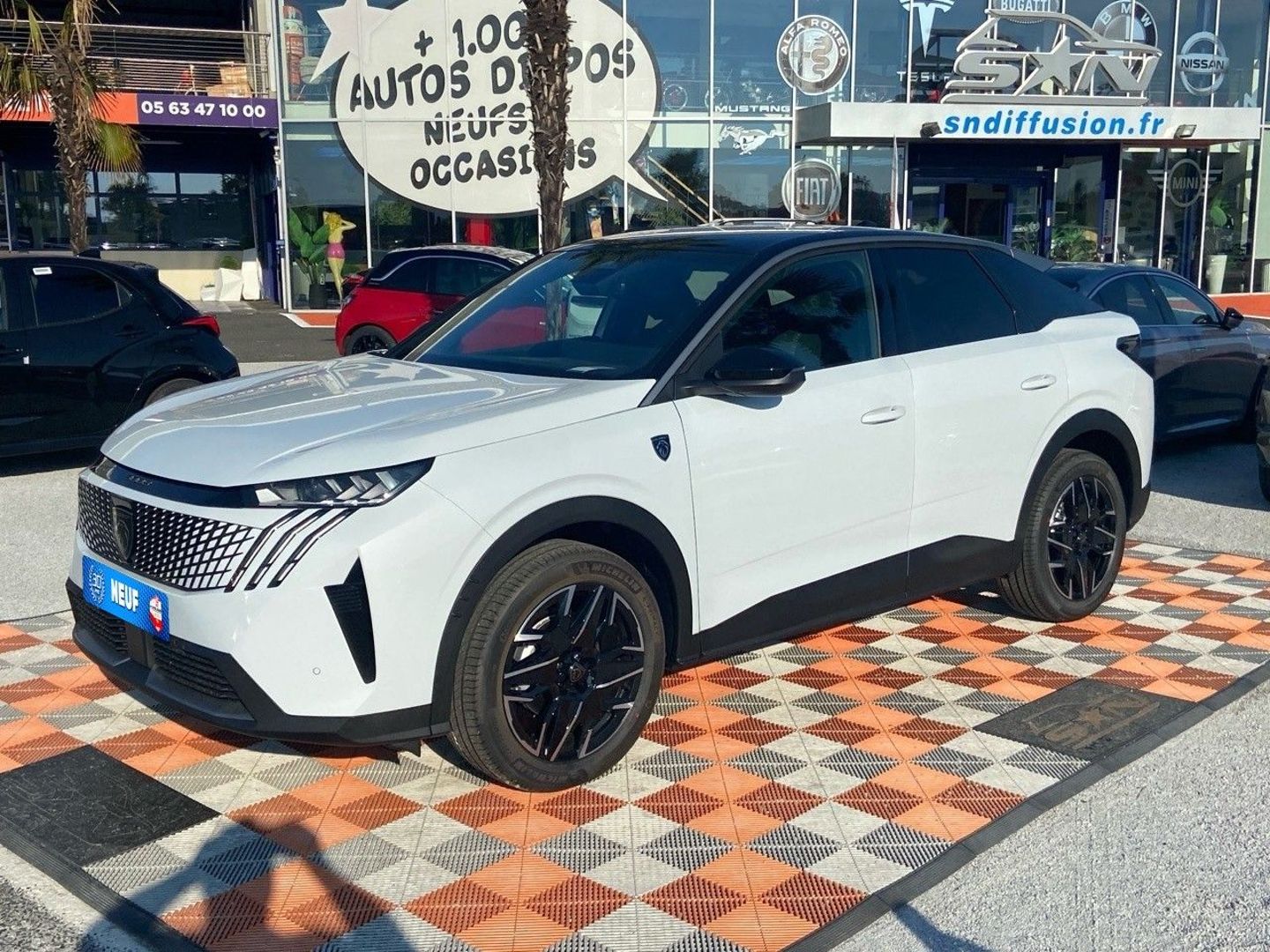 PEUGEOT 3008 - HYBRID 145 E-DCS6 GT PACK 360° VISION & DRIVE ASSIST PLUS (2025)