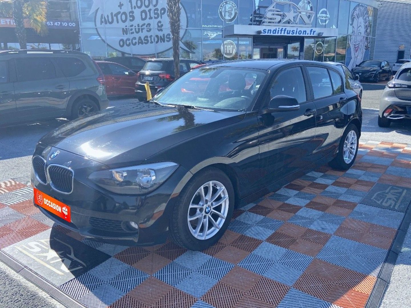 BMW SERIE 1 - 114 D 95CV LOUNGE 5 PORTES (2013)