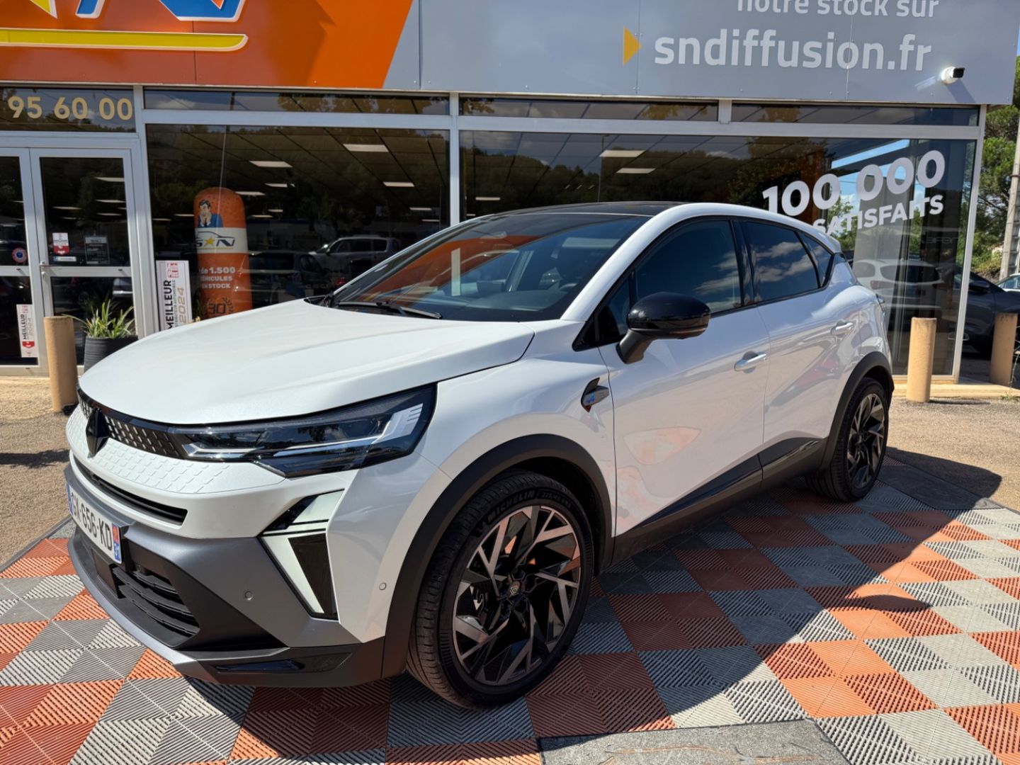 RENAULT CAPTUR - NEW 1.6 E-TECH 145 FULL HYBRID ESPRIT ALPINE (2024)