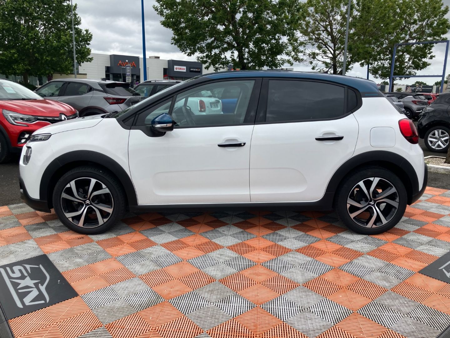 CITROEN C3 - PureTech 83 SHINE PACK GPS Caméra ADML