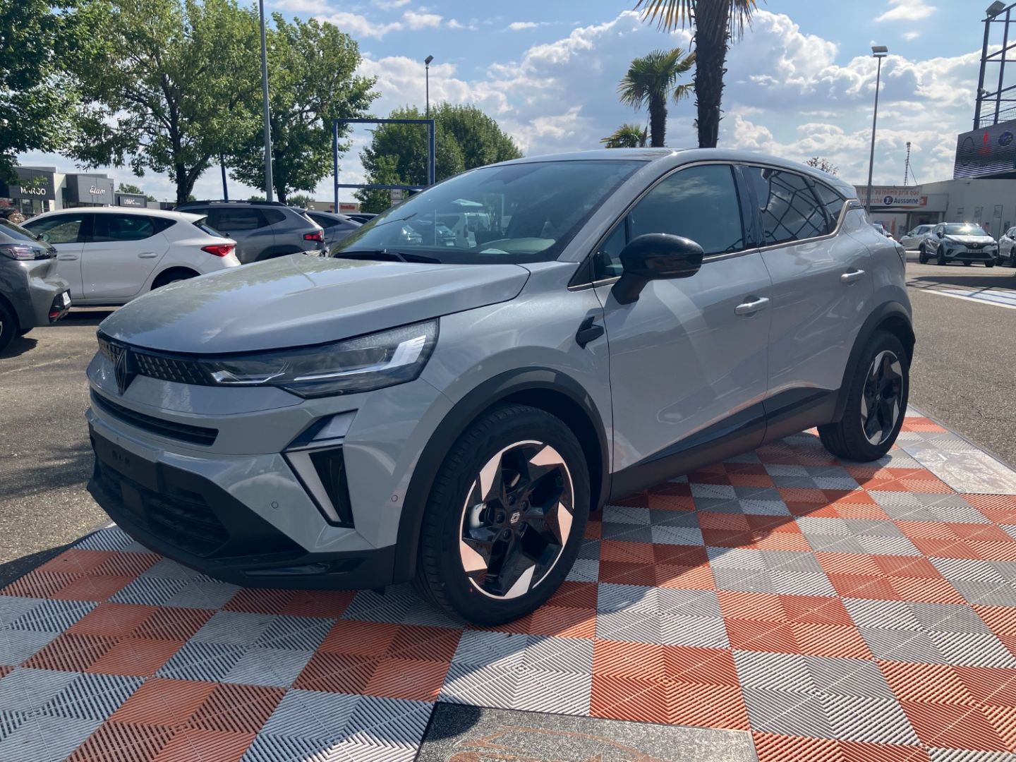 RENAULT CAPTUR - Mild Hybrid 140 BV6 TECHNO GPS Caméra JA 18"