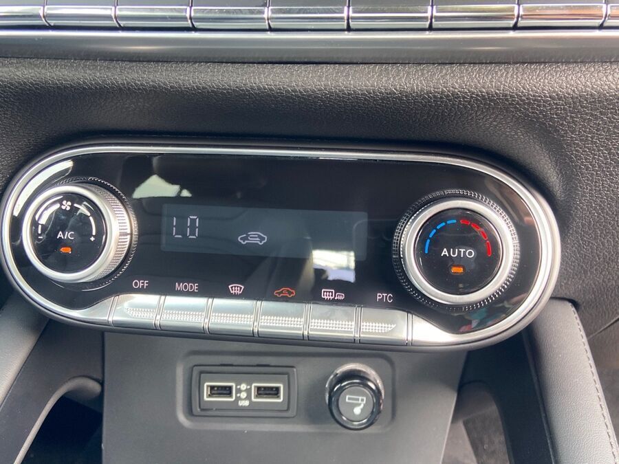 SERES 3 - LUXE 120kW (163ch) Toit Pano Ouvrant GPS Caméra 360