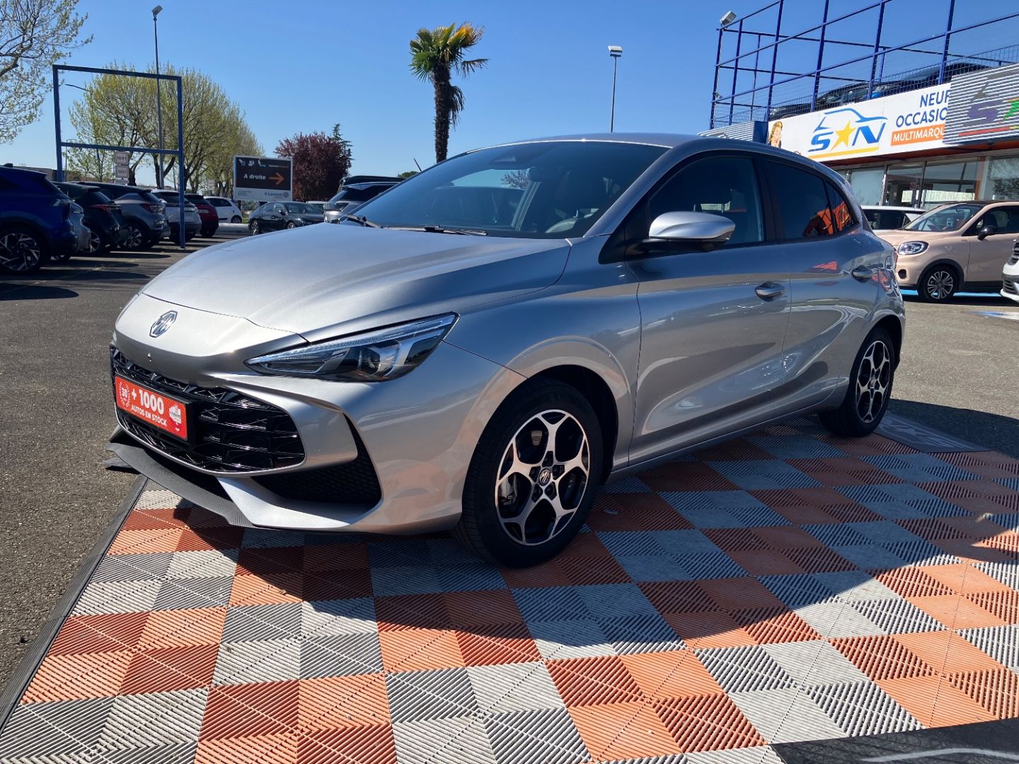 MG MG3 - 1.5 HYBRID + 195 LUXURY GPS Caméra 360° JA 16"