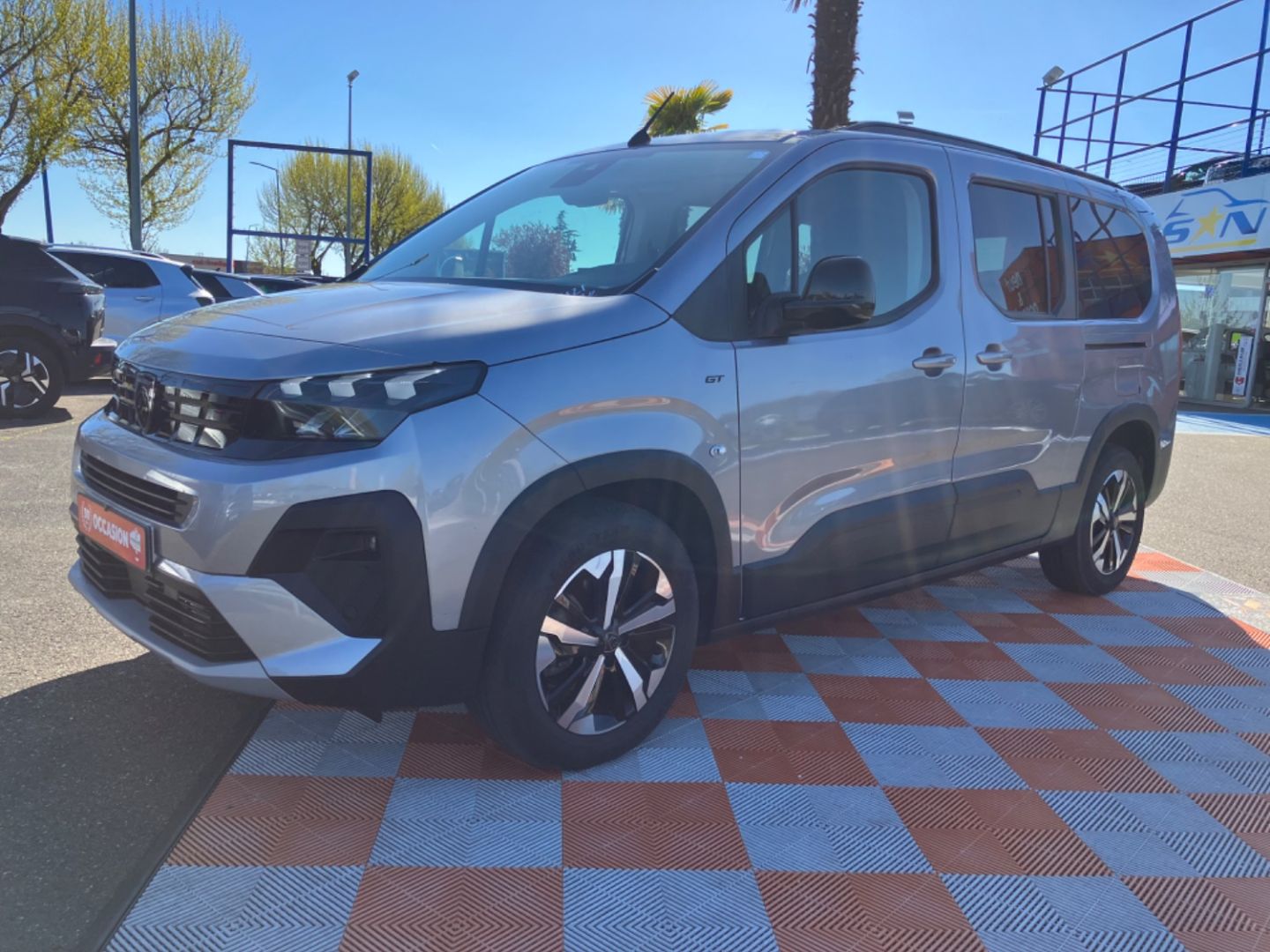 PEUGEOT RIFTER - LONG XL BlueHDi 130 EAT8 GT 7 PL Caméra